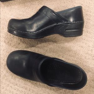 Dansko Clogs size 37, Great condition!